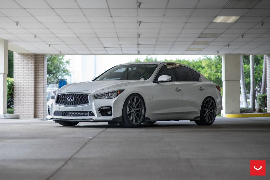  Infiniti Q50S on Vossen Wheels (HF-3) 2019 года  (фото 12 из 13)